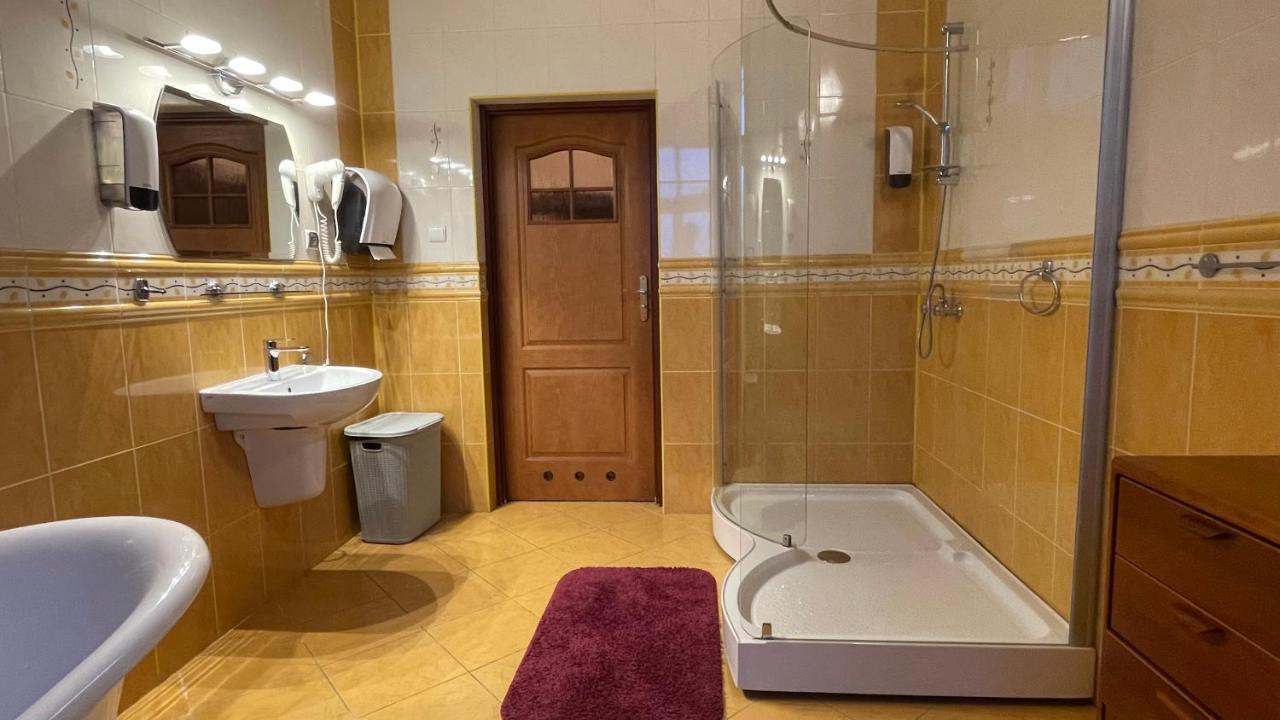 Bed & Breakfast - Palac Slonowice