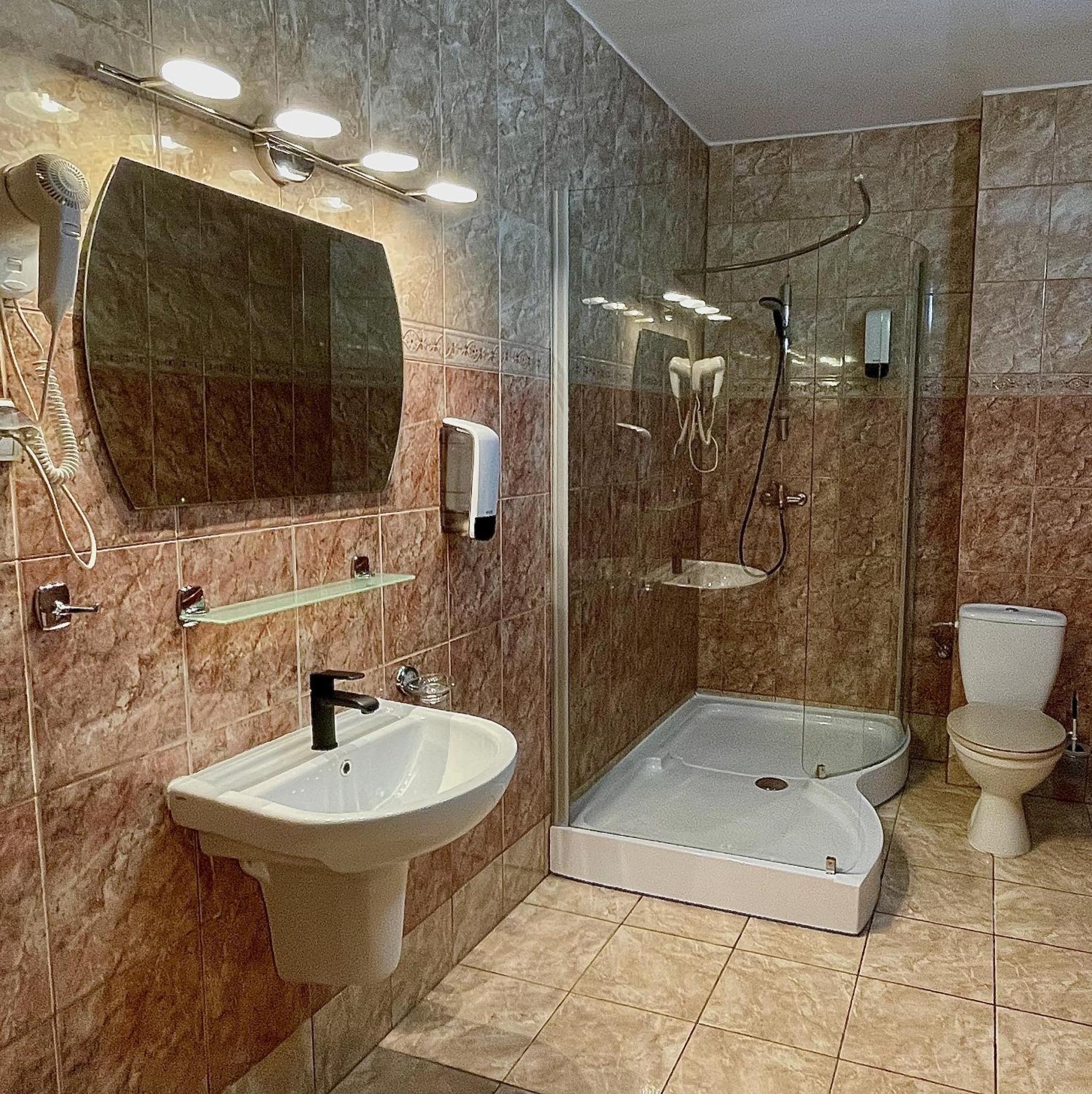 Bed & Breakfast - Palac Slonowice
